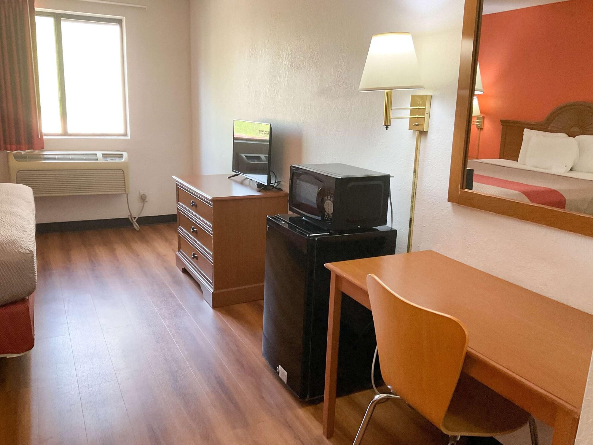 Motel 6-Hannibal, Mo ภายนอก รูปภาพ